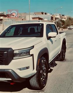 نيسان فرونتر